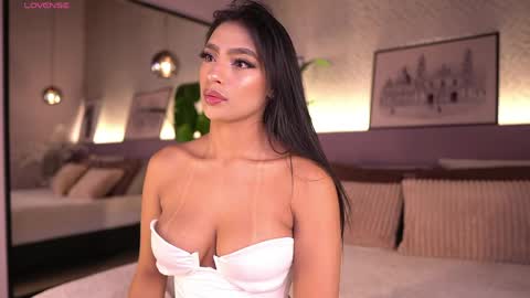 izzywild1 online show from 04.25.26