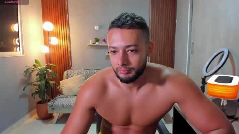 Calix  Independient model Insta and twt Calixsnake online show from 04.22.26
