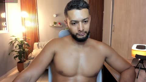 Calix  Independient model Insta and twt Calixsnake online show from 05.16.26
