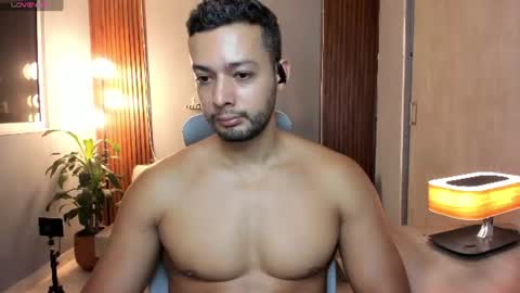 Calix  Independient model Insta and twt Calixsnake online show from 07.28.26