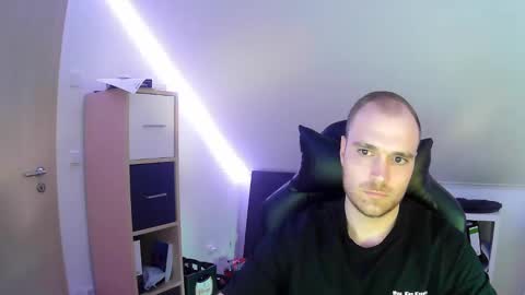 here4y online show from 03.06.25