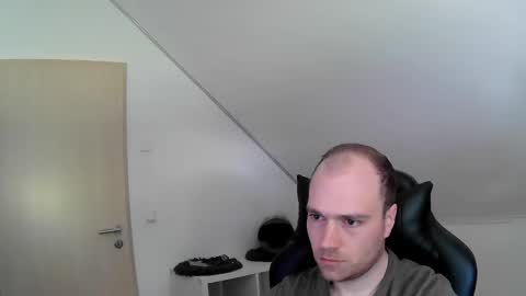 here4y online show from 05.01.26