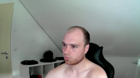 Snapshot of j_german783377 chatting on 06.06.26 here4y online show from 06.06.26