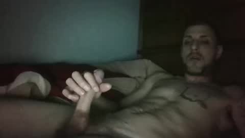 Snapshot of j_lion85 chatting on 11.08.25 j_lion85 online show from 11.08.25