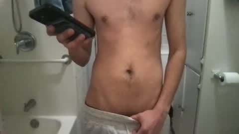 Snapshot of j_reyes24 chatting on 01.26.25 j_reyes24 online show from 01.26.25