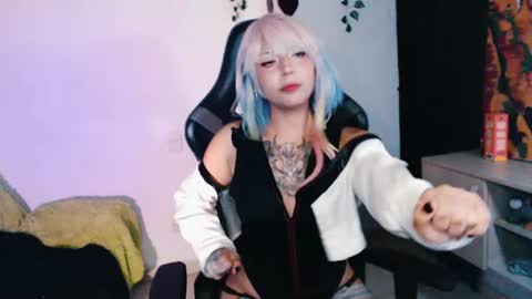 jade 18  online show from 06.25.26