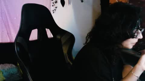 jade 18  online show from 08.08.26