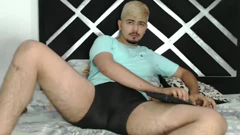 Snapshot of jack03xx_ chatting on 10.03.25 Jack online show from 10.03.25