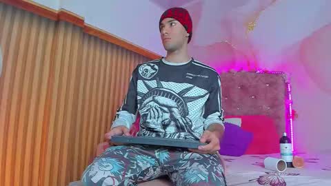 Snapshot of jack__baby_ chatting on 12.18.25 jack__baby_ online show from 12.18.25