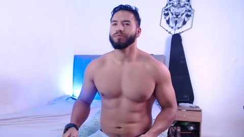 Snapshot of jack_master_muscle chatting on 02.22.25 jack and leah online show from 02.22.25