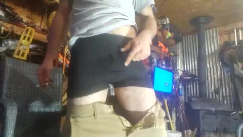 Snapshot of jackboys16 chatting on 02.25.25 Dess online show from 02.25.25