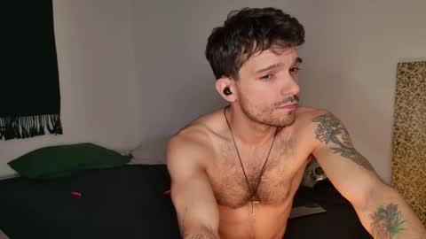 Snapshot of jackdesfeux chatting on 09.17.25 Jack  online show from 09.17.25
