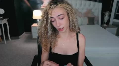 Jackie online show from 06.25.26