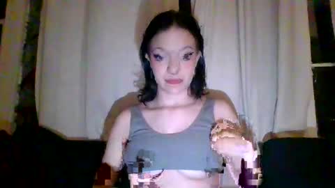 Snapshot of jackievilleof chatting on 02.21.25 sophi scott online show from 02.21.25