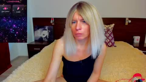 Snapshot of jacksallyevans chatting on 03.03.25 sallyevans online show from 03.03.25