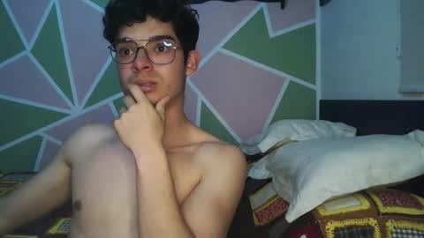 Snapshot of jacktowell_ chatting on 09.22.25 Jack Towell online show from 09.22.25