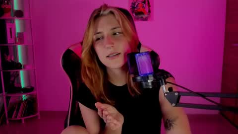 Linda Sofia help me get to 100 thumbs up online show from 01.09.25