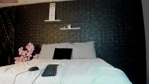 jacky_wolf1 online show from 04.22.26
