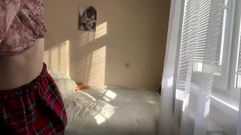 Lillian online show from 03.11.26