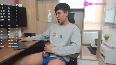 Snapshot of jacob_evans03 chatting on 01.11.25 Jacob Evans online show from 01.11.25