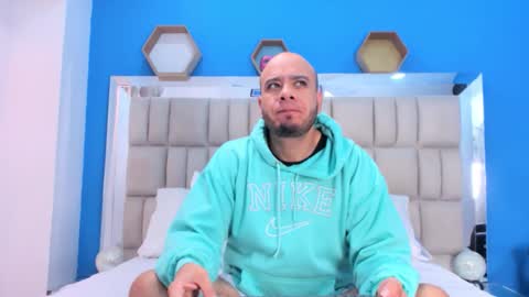 Snapshot of jacob_garcia_ chatting on 11.16.25 jacob_garcia_ online show from 11.16.25