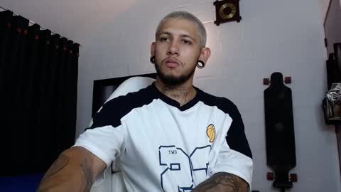 Michael Caicedo online show from 02.03.25