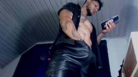Michael Caicedo online show from 05.26.26