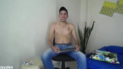 Jacob And Jayden online show from 09.16.25