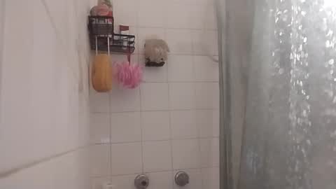 Snapshot of jacobledyit21 chatting on 10.21.25 Shakey j online show from 10.21.25