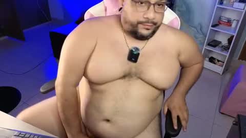 Snapshot of jacoob_woods chatting on 07.24.26 daddy sir master bear online show from 07.24.26
