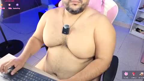Snapshot of jacoob_woods chatting on 07.25.26 daddy sir master bear online show from 07.25.26