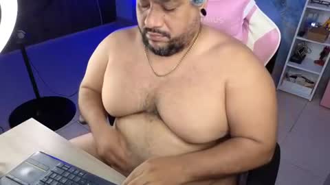 Snapshot of jacoob_woods chatting on 08.01.26 daddy sir master bear online show from 08.01.26