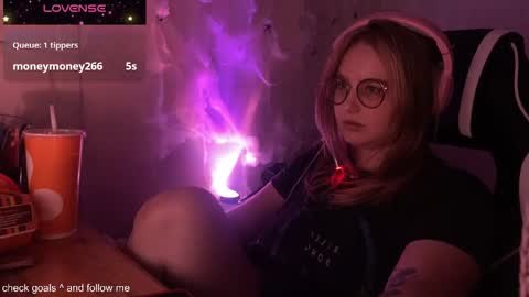 Snapshot of jacywinslat chatting on 11.06.25 jacywinslat online show from 11.06.25