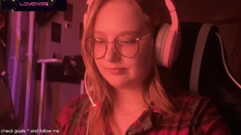 Snapshot of jacywinslat chatting on 11.12.25 jacywinslat online show from 11.12.25