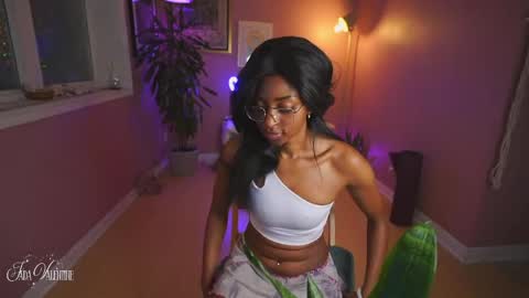 Snapshot of jada_valentine chatting on 03.23.26 Jada online show from 03.23.26