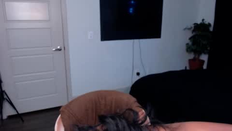 Jade online show from 11.26.25