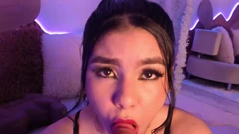  Jade Bonnet online show from 11.22.25