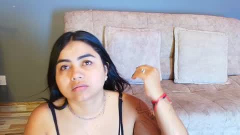 Snapshot of jade_brunnette chatting on 08.01.26 Jade Brunete online show from 08.01.26