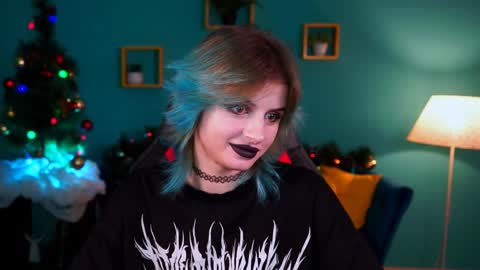 Snapshot of jade_castle chatting on 01.11.25 jade_castle online show from 01.11.25