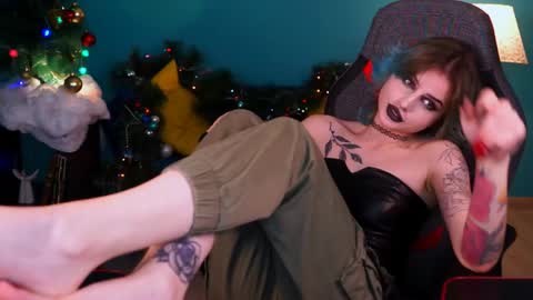 Snapshot of jade_castle chatting on 01.15.25 jade_castle online show from 01.15.25