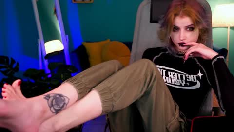 Snapshot of jade_castle chatting on 02.07.25 jade_castle online show from 02.07.25