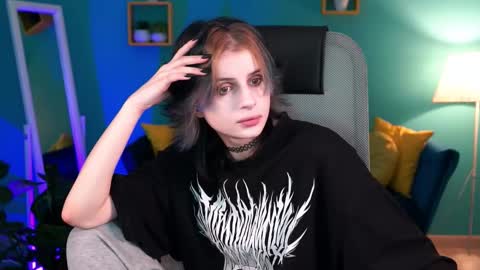 Snapshot of jade_castle chatting on 02.14.25 jade_castle online show from 02.14.25