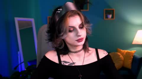 Snapshot of jade_castle chatting on 02.18.25 jade_castle online show from 02.18.25