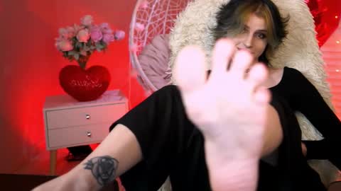 Snapshot of jade_castle chatting on 02.24.25 jade_castle online show from 02.24.25