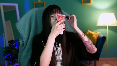 Snapshot of jade_castle chatting on 03.07.25 jade_castle online show from 03.07.25