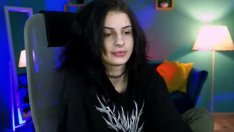 Snapshot of jade_castle chatting on 12.05.25 jade_castle online show from 12.05.25