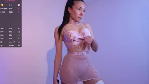 Snapshot of jade_paris chatting on 02.14.26 Jade Paris online show from 02.14.26