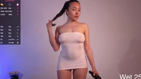 Snapshot of jade_paris chatting on 03.08.26 Jade Paris online show from 03.08.26