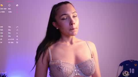 Jade Paris online show from 06.15.26