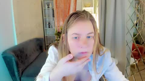 Jade online show from 12.21.25